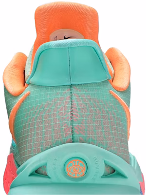 수 버드 x 나이키 카이리 로우 4 "수 버드처럼" CW3985-300 Sizing 수 버드 x 나이키 카이리 로우 4 "수 버드처럼" CW3985-300