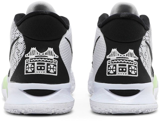 나이키 카이리 7 '브루클린 비트' CQ9326-100 Details for 나이키 카이리 7 '브루클린 비트' CQ9326-100