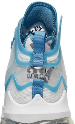 太空大灌篮 x Nike LeBron 19 '运动套装' DC9338-100 Sizing 太空大灌篮 x Nike LeBron 19 '运动套装' DC9338-100