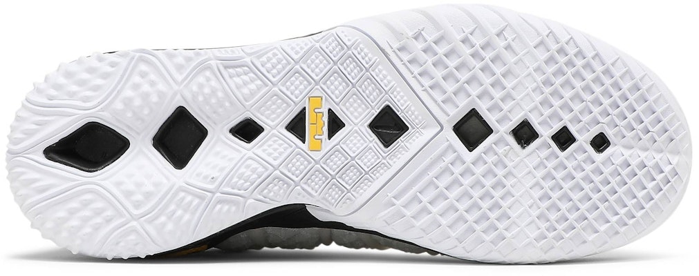 耐克 LeBron 18 '主场'球鞋 CQ9283-100 Shop 耐克 LeBron 18 '主场'球鞋 CQ9283-100