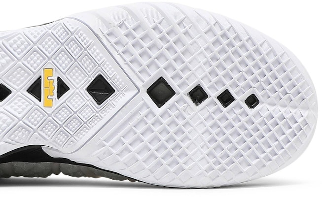 耐克 LeBron 18 '主场'球鞋 CQ9283-100 Purchase 耐克 LeBron 18 '主场'球鞋 CQ9283-100