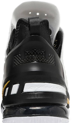 耐克 LeBron 18 '主场'球鞋 CQ9283-100 Sizing 耐克 LeBron 18 '主场'球鞋 CQ9283-100