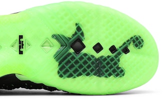 レブロン18 "ダンクマン" CQ9283-005 Purchase レブロン18 "ダンクマン" CQ9283-005