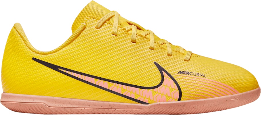 Grade School Nike Mercurial Vapor 15 Club IC Lucent Pack DJ5955