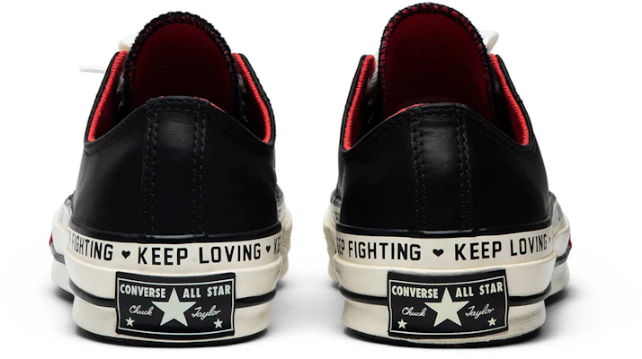Converse chuck 70 sales love graphic low