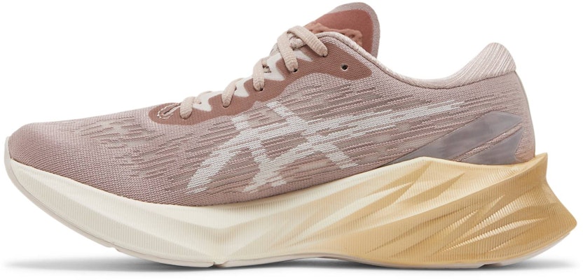 (Women) ASICS Novablast 3 'Fawn Mineral Beige' 1012B288-702 Lookbook (Women) ASICS Novablast 3 'Fawn Mineral Beige' 1012B288-702