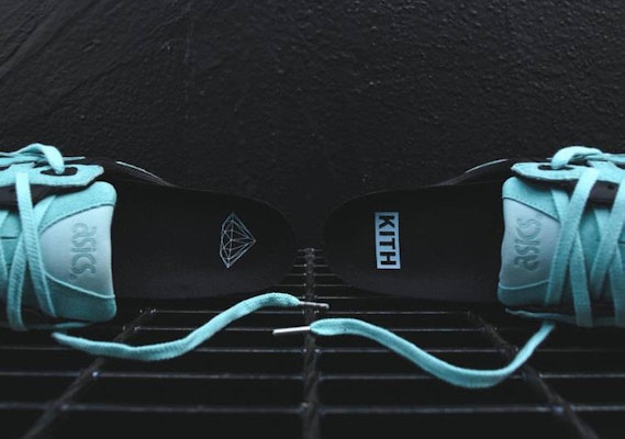 Ronnie Fieg x Diamond Supply Co. x ASICS Gel Saga 'Tiffany' Kotak Istimewa H50EK-9048-S Purchase Ronnie Fieg x Diamond Supply Co. x ASICS Gel Saga 'Tiffany' Kotak Istimewa H50EK-9048-S