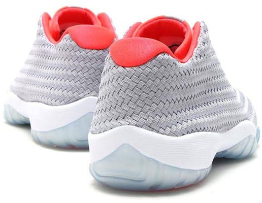 Air Jordan Future Low 'Kelabu Serigala Infrared' 718948-023 Lookbook Air Jordan Future Low 'Kelabu Serigala Infrared' 718948-023