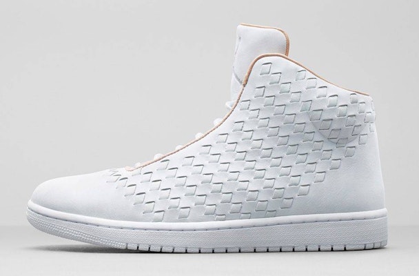 Air Jordan Shine Sepatu Pria 689480-105 Order Air Jordan Shine Sepatu Pria 689480-105