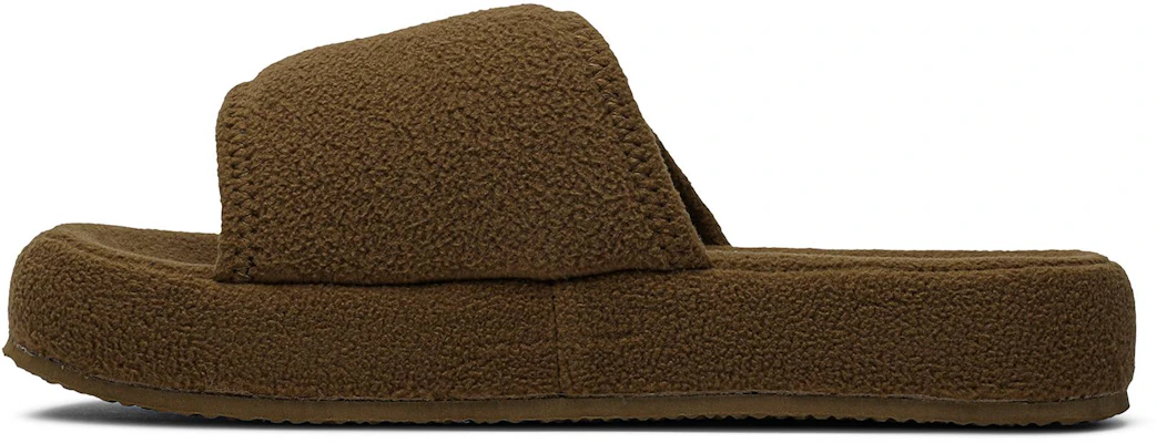 Yeezy Season 7 Fleece Slide 'Trench' YZ7MF7005-124 Lookbook Yeezy Season 7 Fleece Slide 'Trench' YZ7MF7005-124