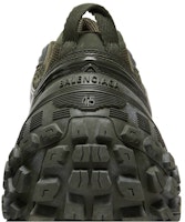 バレンシアガ Defender ダークグリーン スニーカー 685613-W2RA6-3000 Sizing バレンシアガ Defender ダークグリーン スニーカー 685613-W2RA6-3000