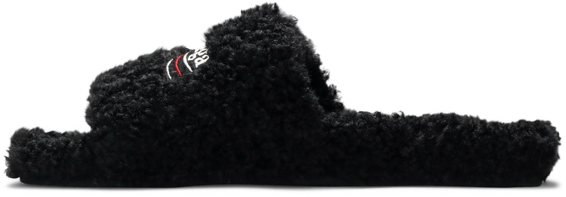 Balenciaga Furry Slides 'Black' 654747-W2DO1-1096 Lookbook Balenciaga Furry Slides 'Black' 654747-W2DO1-1096