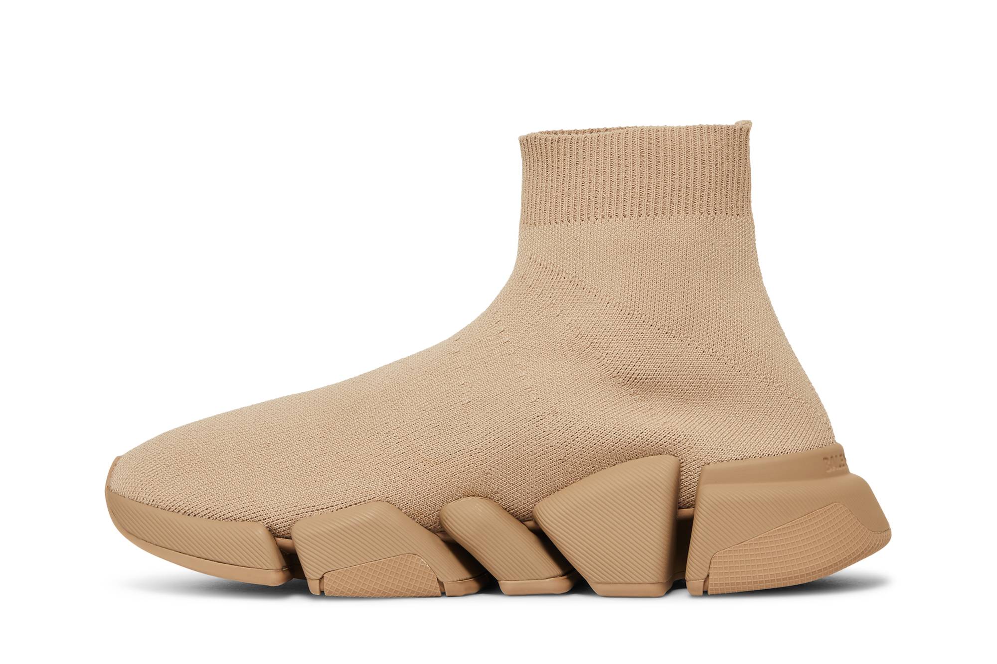 Lookbook (W) 발렌시아가 스피드 스니커즈 '베이지' 617196-W2DB1-9710