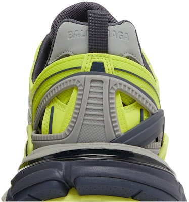 Balenciaga Track.2 Sneaker 'Hijau Asid' 568614-W3AE2-3512 Sizing Balenciaga Track.2 Sneaker 'Hijau Asid' 568614-W3AE2-3512