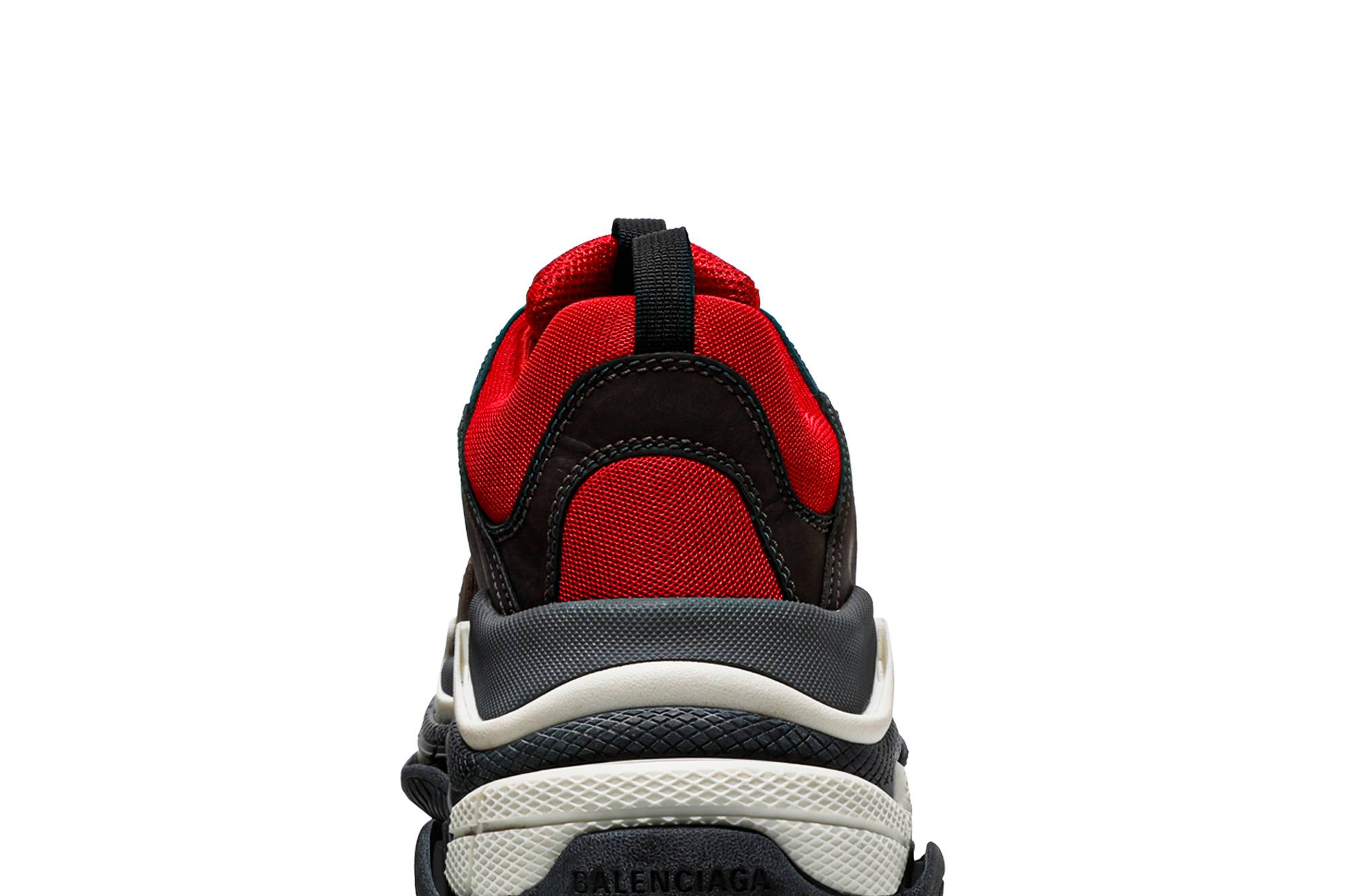 Sizing Balenciaga Triple S Sneaker 'Bred' Warna Hitam Merah 516440-W09O7-6576