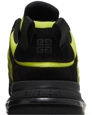 Givenchy GIV 1 Light Runner 'Hitam Kuning' BH005FH13C-003 Sizing Givenchy GIV 1 Light Runner 'Hitam Kuning' BH005FH13C-003