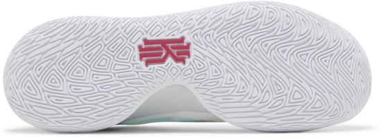 Nike Kyrie Flytrap 5 'Un Mundo, Una Gente' CZ4100-102 Shop Nike Kyrie Flytrap 5 'Un Mundo, Una Gente' CZ4100-102