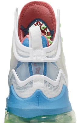 나이키 르브론 19 '트로피컬' (Nike LeBron 19 'Tropical') DC9339-400 Sizing 나이키 르브론 19 '트로피컬' (Nike LeBron 19 'Tropical') DC9339-400