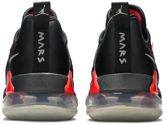 Air Jordan Mars 270 Low 'Bred' Sepatu Sneakers CK1196-001 Details for Air Jordan Mars 270 Low 'Bred' Sepatu Sneakers CK1196-001