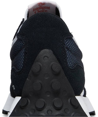 New Balance 327 'Hitam Putih' MS327BC Sizing New Balance 327 'Hitam Putih' MS327BC