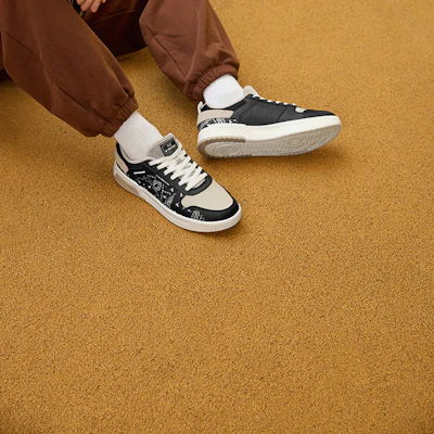 361° 極光 Q彈科技 腰果花圖樣 軟底時尚百搭 防滑耐磨 低筒 板鞋 黑米 Details for 361° 極光 Q彈科技 腰果花圖樣 軟底時尚百搭 防滑耐磨 低筒 板鞋 黑米