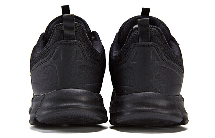 Lookbook 361° ブラック ローカット ランニングシューズ 671832280-4