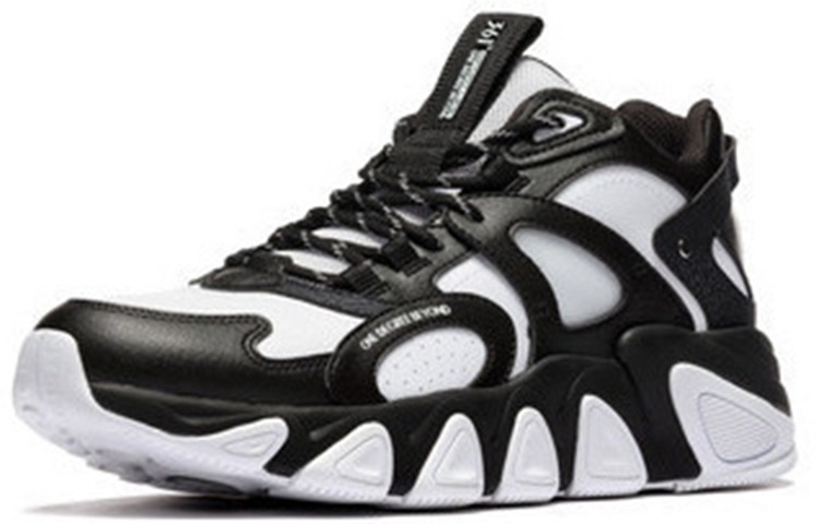 Lookbook 361° 'Hitam Putih' 'Shi Qian Ju Shou Bai Ze' 672036789-2