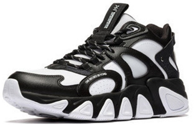 361° 'Hitam Putih' 'Shi Qian Ju Shou Bai Ze' 672036789-2 Lookbook 361° 'Hitam Putih' 'Shi Qian Ju Shou Bai Ze' 672036789-2