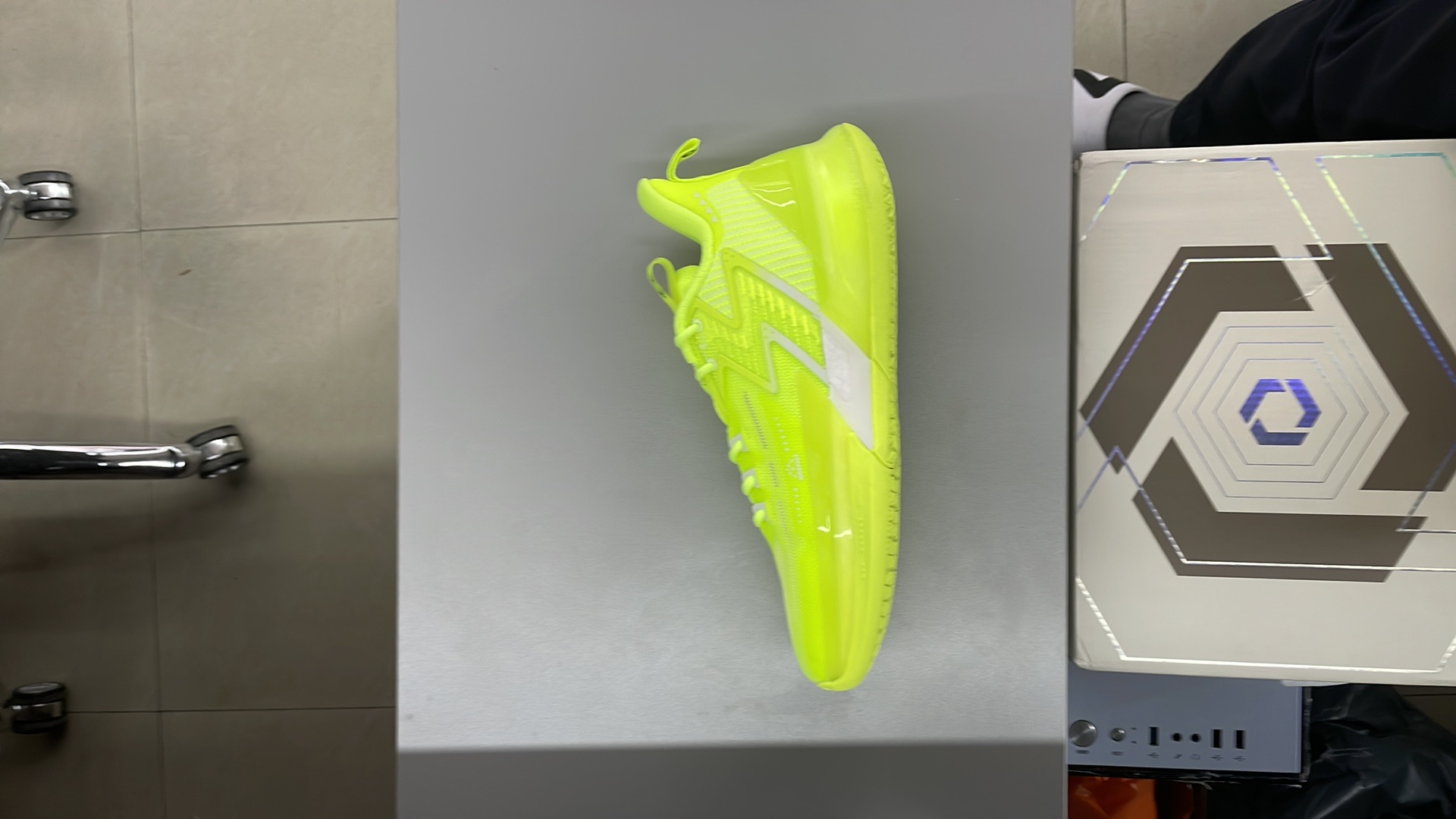 361° adidas UltraBoost 4.0 'Switch Pro' 672321106F