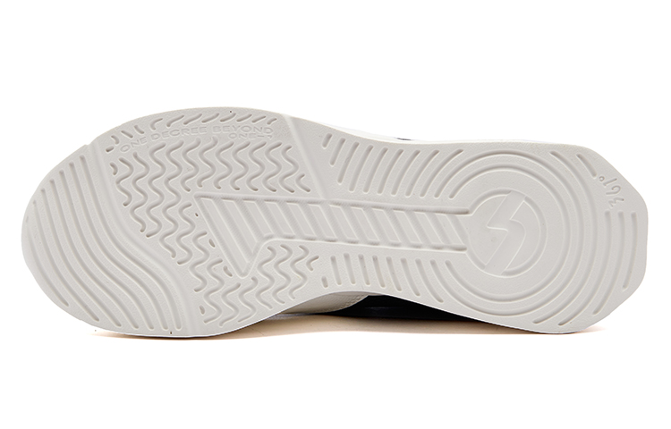 361° adidas Yeezy Boost 350 V2 'Obsidian Black/Feather White' 圖 5