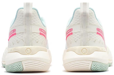 361° AG 2 PULL UP 減震防滑耐磨 中幫 實戰籃球鞋 男款 白 Lookbook 361° AG 2 PULL UP 減震防滑耐磨 中幫 實戰籃球鞋 男款 白