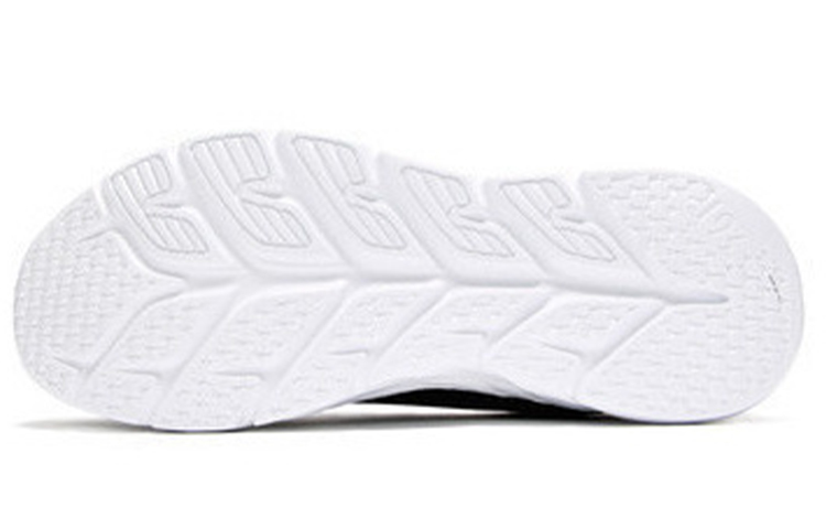 Shop 361° 본드 바운스 로우탑 런닝화 (블랙/화이트) 672012224-4