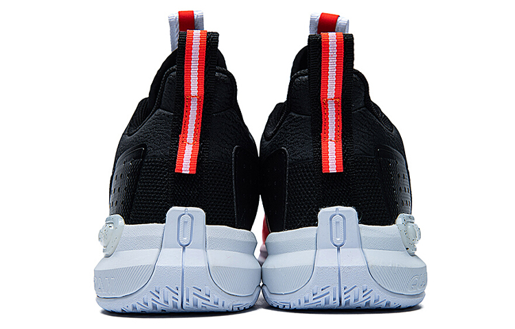 Lookbook Sepatu Basket Mid-Cut 361° Bounce Tech 'Putih Hitam' 672111108-3