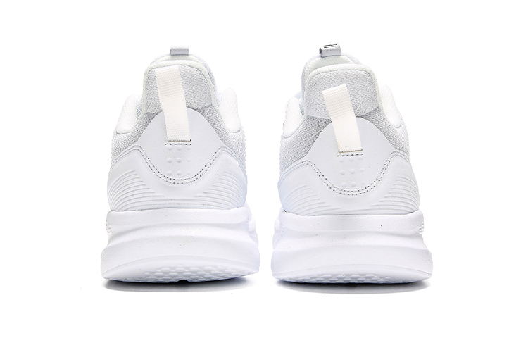 Lookbook 361°バウンステック ランニングLOW 白 672012224-1