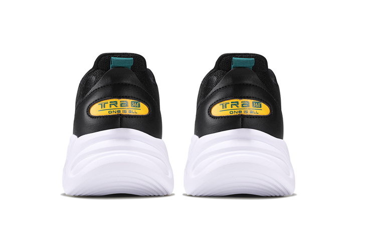 Shop 361° Sepatu Sneakers Mesh Bernapas 'Hitam' 672122226F-3