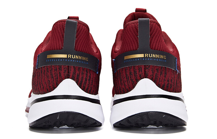 Lookbook Sepatu Lari Jaring 361° 'Black Cherry' yang Bernapas 571932226-3