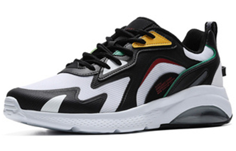 Lookbook 361°透气减震气垫跑鞋'黑白' 672036793-4