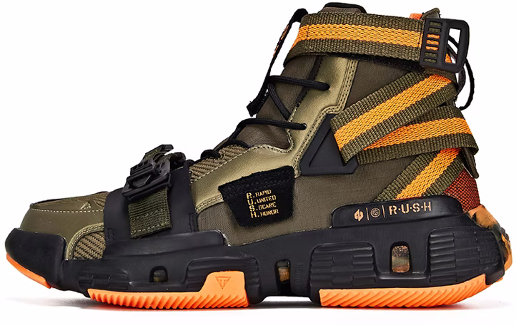 361-cf-fashion-week-co-branded-climbing-green-571931113-3