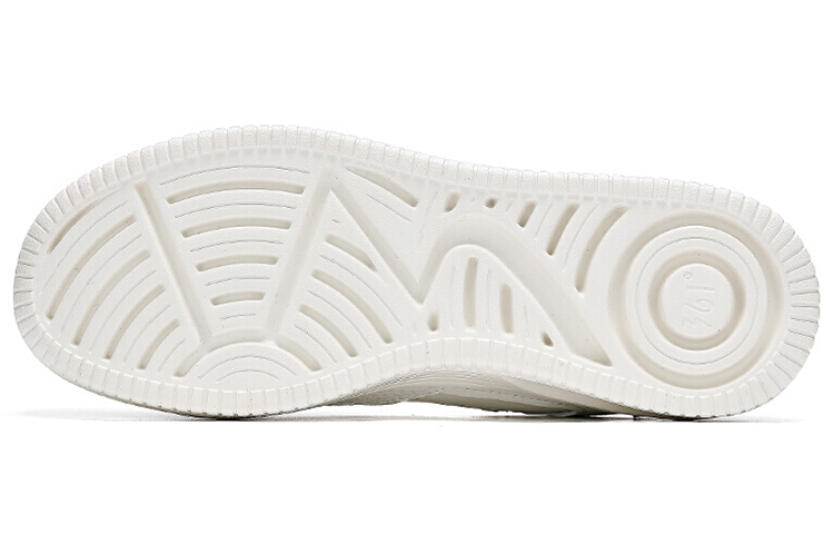 Shop 361° 舒適 低筒 帆布鞋 男款 白黑