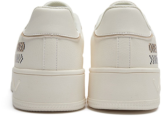 361° 패션 컴포트 스니커즈 '화이트' (52 characters) 672116606F-2 Lookbook 361° 패션 컴포트 스니커즈 '화이트' (52 characters) 672116606F-2