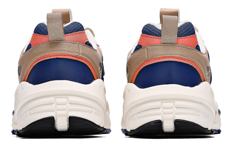 Lookbook 361° 時尚革面老爹鞋 奶棕色