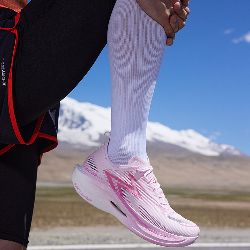 Sizing 361° Fei Ran 2.5 'Flor de Durazno' 672332207-13