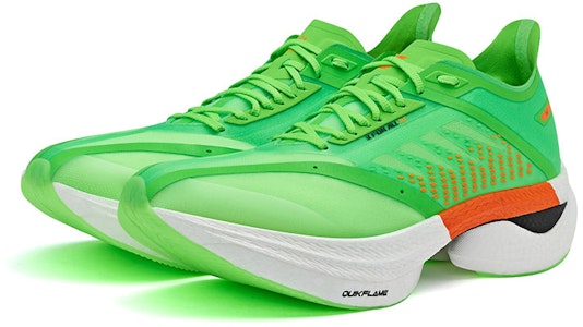 361° 飛飚 百样玲瓏 專業馬拉松 競速 透氣回彈 低幫 跑步鞋 男款 淺綠 Lookbook 361° 飛飚 百样玲瓏 專業馬拉松 競速 透氣回彈 低幫 跑步鞋 男款 淺綠