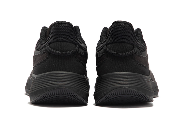Shop 361° Feiyu 'Obsidian Black' 672342218-5