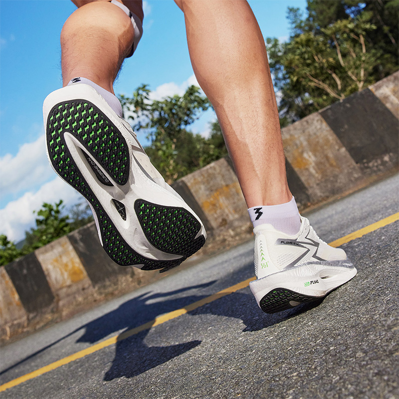 Cheap 361° フェイユエ 3 MIRO 'シルバーホワイト' 672412207-2 672412207-2