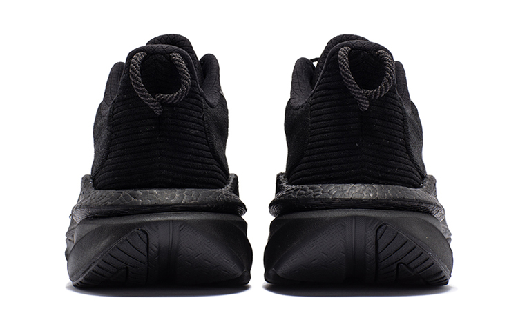 Shop Sepatu Lari 361° Flame 3 'Hitam Obsidian' 672332201-7