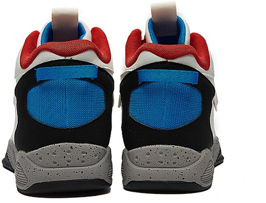 Sneakers Bola Keranjang Tinggi 361° 'Putih Biru' 672031114-1 Lookbook Sneakers Bola Keranjang Tinggi 361° 'Putih Biru' 672031114-1