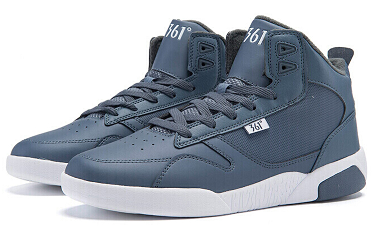 Lookbook 361°ハイカットスニーカー「ブルーホワイトフリース」 671646601A-3