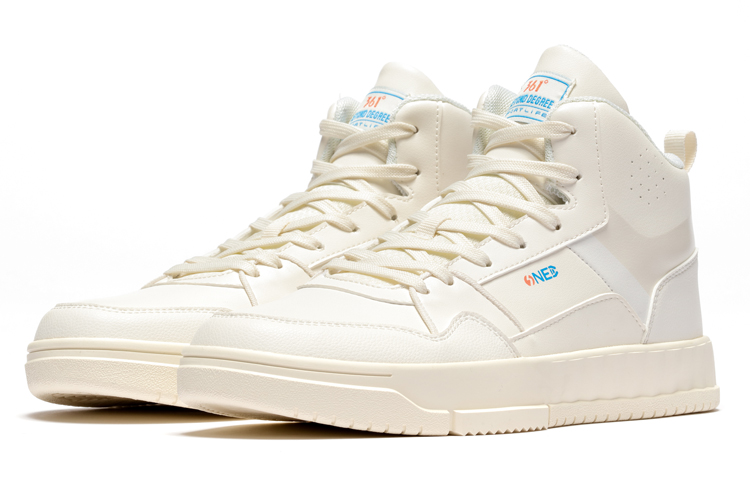 Lookbook 361° 高帮运动鞋 '白色' 672036625-2