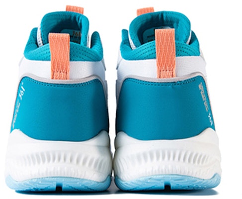 Kasut Bola Keranjang 361° High-Top 'Putih Biru Oren' 672111102-2 Lookbook Kasut Bola Keranjang 361° High-Top 'Putih Biru Oren' 672111102-2